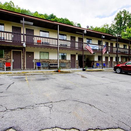 Oyo Hotel Chapmanville Inn, Wv - Hwy 119 外观 照片