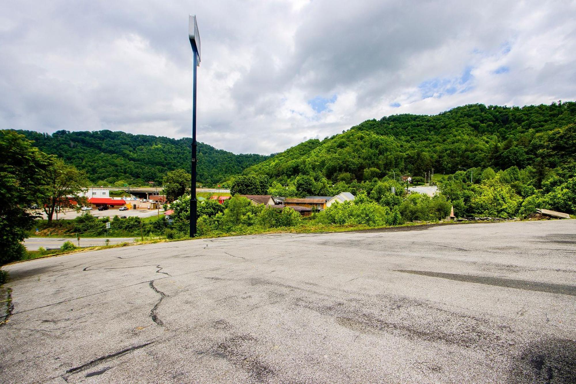 Oyo Hotel Chapmanville Inn, Wv - Hwy 119 外观 照片